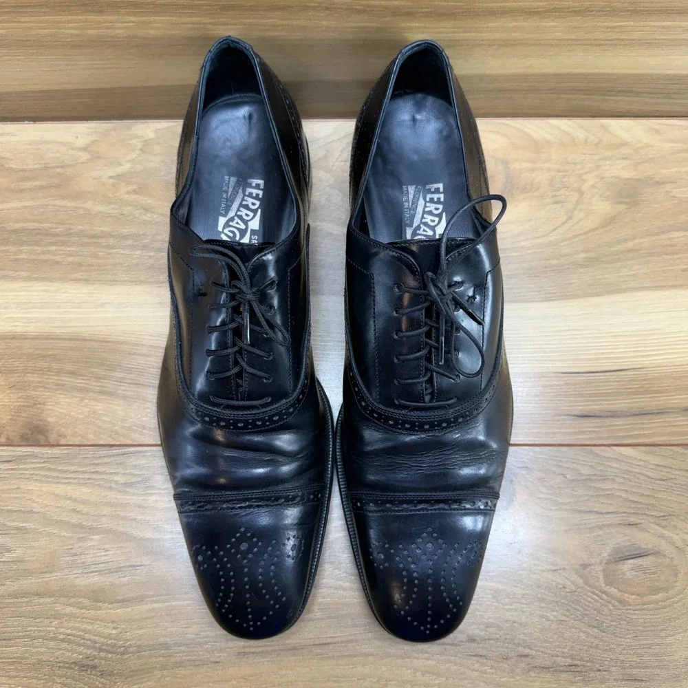Salvatore Ferragamo Cap Toe Medallion Oxford Men 9 D Black Dress Formal Business